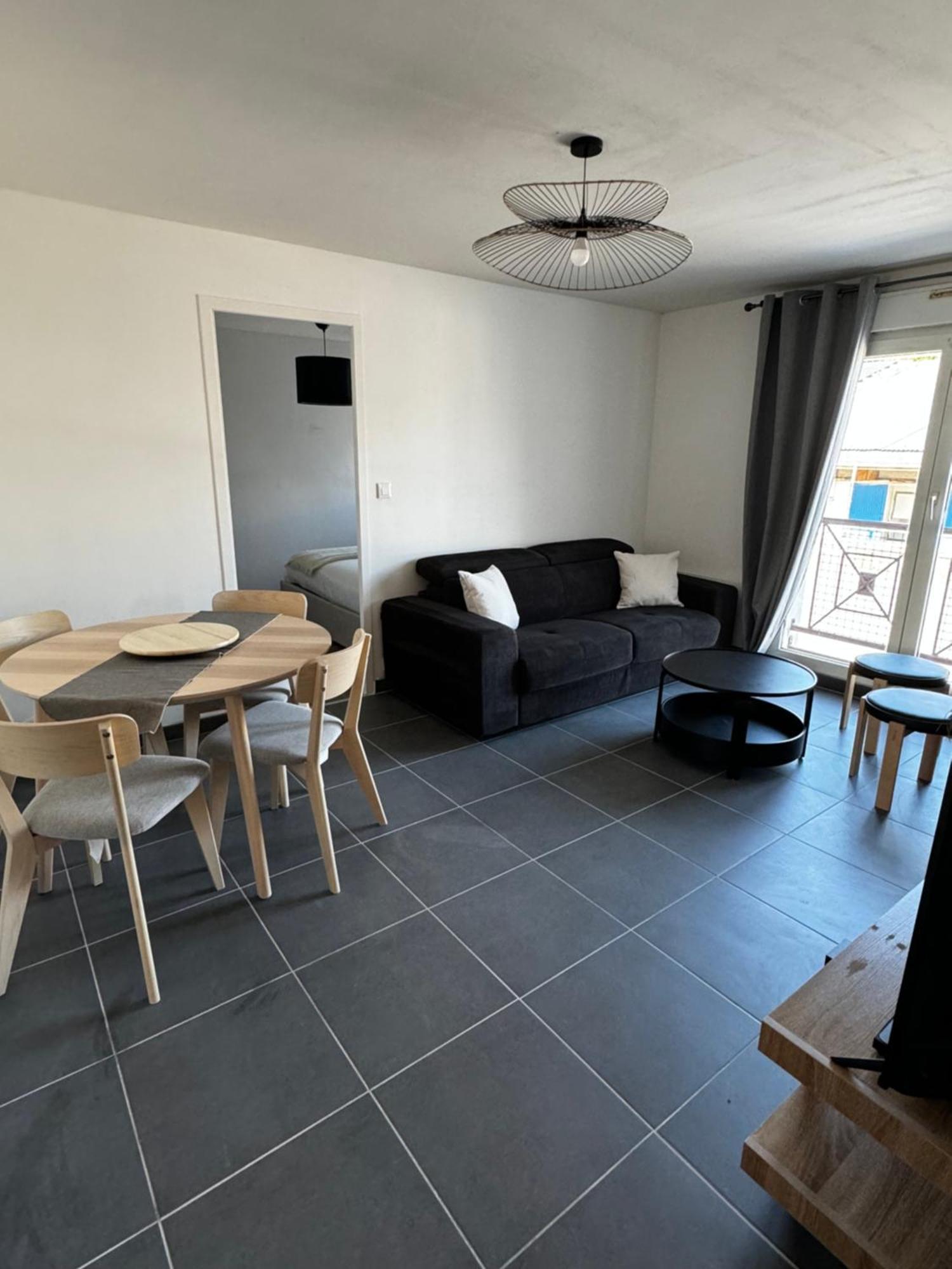 Au Coeur De Port Apartment Exterior photo